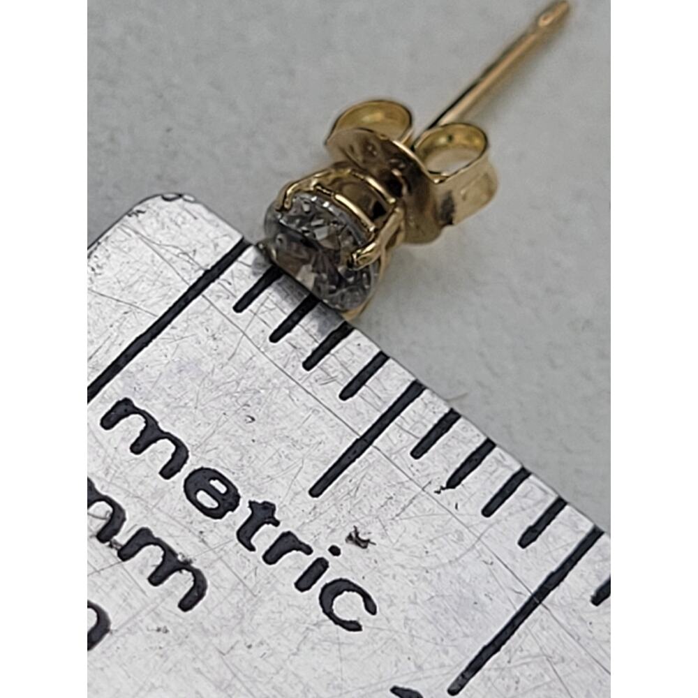 14K Yellow Gold Cubic Zirconia 4-Prong Stud Earrings Push-Back Closure - Picture 6 of 6